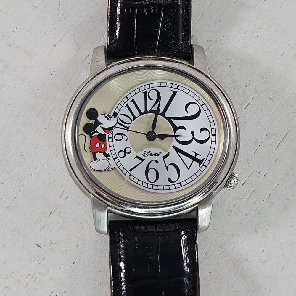 Disney Mickey Mouse Shareholder's Limited Edition Watch 2006 Works!